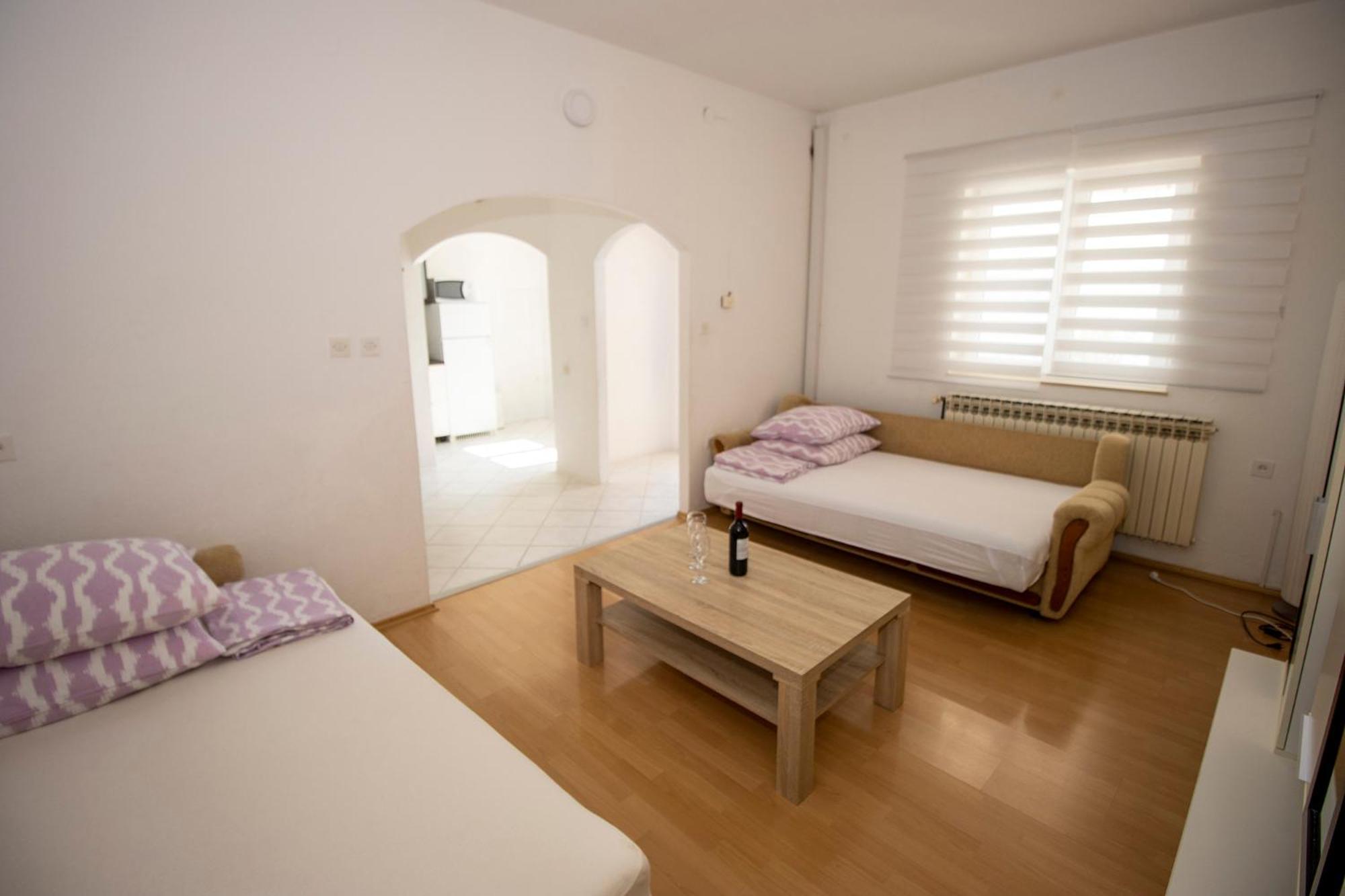 Apartmani Vesna Селіна Екстер'єр фото